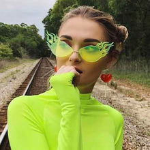 Load image into Gallery viewer, Luxury Flame Sunglasses Women Rimless Bat Sun Glasses Tears Shades Eyeglass Vintage Feather Sunglass Fire Shape Eyewear