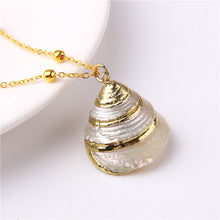 Load image into Gallery viewer, Conch Shell Necklace Sea Beach Shell Chain Pendant Necklace For Women Collier Femme Shell Cowrie Summer Jewelry Bohemian