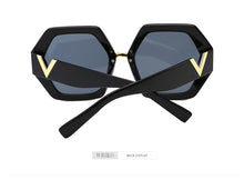 Load image into Gallery viewer, Luxury Square Sunglasses Ladies Fashion Glasses Classic Brand Designer Retro Sun Glasses Women Sexy Eyewear Unisex Shades