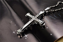 Load image into Gallery viewer, New Fashion Arrow Necklace for Men Black Metal Punk POP Cross Pendant Necklace Trendy Simple Chain Jewelry Gift collar hombre