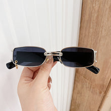Carica l'immagine nel visualizzatore di Gallery, Retro Small Rectangle Ladies Sunglasses Brand Designer Men's Punk Sunglasses Fashion European and American Glasses UV400