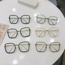 Load image into Gallery viewer, Anti-blue Eyeglasses Women Vintage Metal Square Glasses Frame Female Optical Transparent Spectacles Oculos De Grau