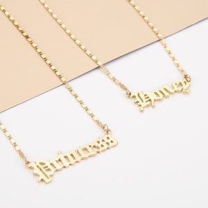 High Quality 2020 New Fashion Jewelry Gold Babygirl Letter Necklace Name Pendants Lovely Gift for the Mom