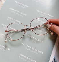 Load image into Gallery viewer, Anti-blue Light Glasses Frame Women Irregular Eyeglasses Unique Pearl Bent-leg Spectacle Frame Fashion Myopia Frames