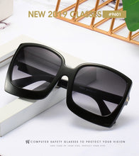 Load image into Gallery viewer, New Fashion Oversized Women Sunglasses Brand Designer Plastic Female Big Frame Gradient Sun Glasses UV400 gafas de sol mujer