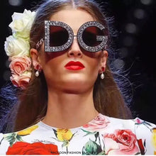 Load image into Gallery viewer, 2022 Trend Letter Sunglasses Female Oversized Sun Glasses Women Luxury Brand Spray Paint Diamond Frame Flash Shades Eyeglasses