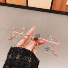 Load image into Gallery viewer, Vintage Art Metal Flat Mirror Eyeglasses Female Small Face Anti-blue Light Plain Polygonal Transparent Glasses Frame