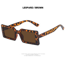 Carica l&#39;immagine nel visualizzatore di Gallery, Trendy Rectangle Sunglasses Women Green Fluorescent Street Shot Eyewear Black Thick Frame Fashion Female Cool Sun Glasses