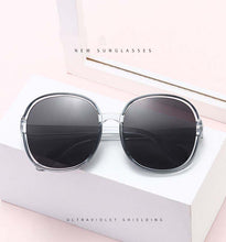 Load image into Gallery viewer, New Round Frame Sunglasses Women Retro Brand Designer Brown Black Oversized Lady Sun Glasses Female Fashion Outdoor Driving
