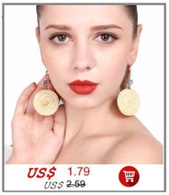 Load image into Gallery viewer, Constellation Carve Coin Pendant Necklace Simple Copper Leo Beads Clavicle Chain Necklace Sexy Couple Jewelry