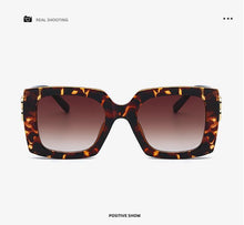 Load image into Gallery viewer, 2022 new European and beautiful brand sunglasses fashion men&#39;s square big frame sunglasses UV400 driving retro sunglasses