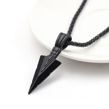 Carica l&#39;immagine nel visualizzatore di Gallery, Men&#39;s  Design Matte Black Long Necklace with Arrow Pendant Jewelry Chain Hip Hop Punk Rock Christmas Halloween Gift For Men Wome