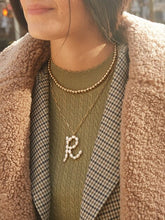 Carica l&#39;immagine nel visualizzatore di Gallery, ZFYIN 2020 New Trendy Jewelry Fresh Water Pearl Alphabet Letters Initials  Pendant Necklaces for Women