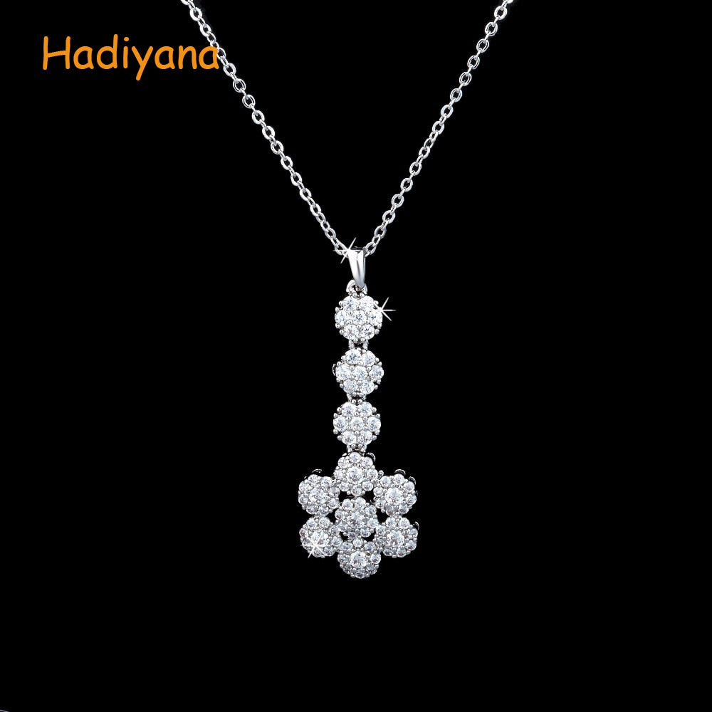 Small Round Connected Cake Shape Pendant Necklace For Women Fancy White Sparkling Zircon Adjustable Necklace XL125