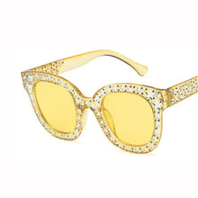 Carica l'immagine nel visualizzatore di Gallery, HAPTRON Dazzle Nero Grigio Occhiali da sole da donna Occhiali da sole vintage Cat Eye Occhiali da sole Star Occhiali da sole con tonalità a specchio 