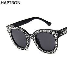 Carica l'immagine nel visualizzatore di Gallery, HAPTRON Dazzle Nero Grigio Occhiali da sole da donna Occhiali da sole vintage Cat Eye Occhiali da sole Star Occhiali da sole con tonalità a specchio 