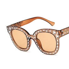 Carica l'immagine nel visualizzatore di Gallery, HAPTRON Dazzle Nero Grigio Occhiali da sole da donna Occhiali da sole vintage Cat Eye Occhiali da sole Star Occhiali da sole con tonalità a specchio 