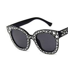 Carica l'immagine nel visualizzatore di Gallery, HAPTRON Dazzle Nero Grigio Occhiali da sole da donna Occhiali da sole vintage Cat Eye Occhiali da sole Star Occhiali da sole con tonalità a specchio 