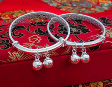 Load image into Gallery viewer, pure sliver silversmith 999 children's silver bracelets long-life round bracelet bells silver bracelet