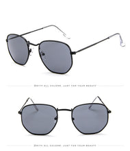 Load image into Gallery viewer, 2022 Vintage Metal Women Sunglasses Luxury Brand Design Glasses Female Classic Driving Eyewear uv400 Oculos De Sol Masculino