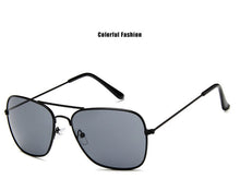 Load image into Gallery viewer, New Arrival 2022 Classic Sunglasses Women Vintage Metal Eyeglasses For Men Retro Shades For Women Fashion Pink Glasses