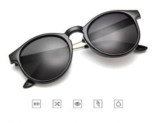 Load image into Gallery viewer, Retro Round Sunglasses Women Men Brand Design Transparent Female Sun glasses Men Oculos De Sol Feminino Lunette Soleil