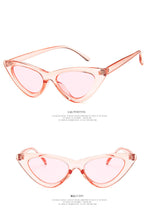 Carica l'immagine nel visualizzatore di Gallery, Cute Sexy Retro Cat Eye Sunglasses Women Small Black White Triangle Vintage Cheap Ladies Sun Glasses Red Female UV400