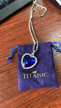 Carica l&#39;immagine nel visualizzatore di Gallery, Titanic Heart of Ocean blue heart love forever pendant Necklace + velvet bag