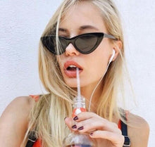 Load image into Gallery viewer, New Retro Fashion Sunglasses Women Brand Designer Vintage Cat Eye Black White Sun Glasses Female Lady UV400 Oculos
