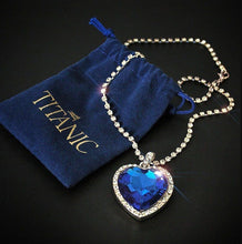 Carica l&#39;immagine nel visualizzatore di Gallery, Titanic Heart of Ocean blue heart love forever pendant Necklace + velvet bag