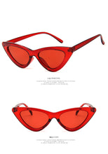 Carica l'immagine nel visualizzatore di Gallery, Cute Sexy Retro Cat Eye Sunglasses Women Small Black White Triangle Vintage Cheap Ladies Sun Glasses Red Female UV400