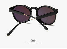 Load image into Gallery viewer, Retro Round Sunglasses Women Men Brand Design Transparent Female Sun glasses Men Oculos De Sol Feminino Lunette Soleil