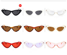 Carica l'immagine nel visualizzatore di Gallery, Cute Sexy Retro Cat Eye Sunglasses Women Small Black White Triangle Vintage Cheap Ladies Sun Glasses Red Female UV400
