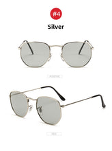 Carica l'immagine nel visualizzatore di Gallery, Women Photochromic Sunglasses Polarized Men Color Changing Sunglasses Ladies Fashion Oval Driving Metal Shades