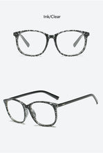 Carica l&#39;immagine nel visualizzatore di Gallery, Retro Glasses Transparent Square Optical EyeGlasses Frames Women Brand Designer Clear Fashion Fake Glasses Large Frames Eyewear