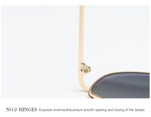 Carica l'immagine nel visualizzatore di Gallery, 2022 New Fashion Brand Designer Ladies Pilot Sunglasses Women Men Goggle Gradient Sun Glasses For Female Mirror Shades UV400