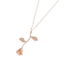 Carica l&#39;immagine nel visualizzatore di Gallery, Fashion Jewelry Collier Pink Gold Rose Statement Pendant Necklace Women&#39;s Beauty and Beast Jewelry Lovers Gifts  4CND24