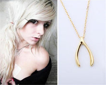 Load image into Gallery viewer, 9 Style Gold Color Key Circle Necklace For Women Minimalist Infinity Pendant Necklaces Valentine's Day Gift Necklace With Card