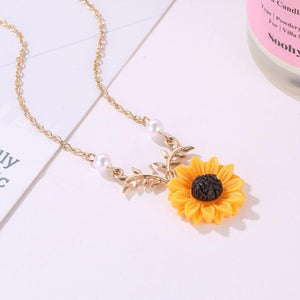 Pearl New Creative Sunflower Pendant Necklaces Vintage Fashion Daily Jewelry Temperament Cute Sweater Necklaces for Women