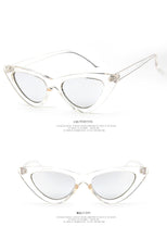 Carica l'immagine nel visualizzatore di Gallery, Cute Sexy Retro Cat Eye Sunglasses Women Small Black White Triangle Vintage Cheap Ladies Sun Glasses Red Female UV400