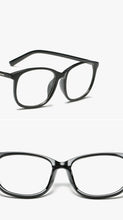 Carica l&#39;immagine nel visualizzatore di Gallery, Retro Glasses Transparent Square Optical EyeGlasses Frames Women Brand Designer Clear Fashion Fake Glasses Large Frames Eyewear