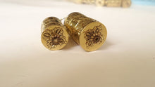 Carica l'immagine nel visualizzatore di Gallery, TGB055 Tibetan Golden Bible Wheel Prayer Box Pendant Tibet Mani Six Words Mantras Babao Amulet lockets