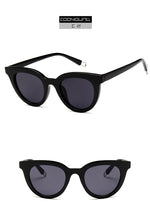 Carica l'immagine nel visualizzatore di Gallery, Nuove donne occhiali da sole cat eye moda sexy occhiali da sole UV400 occhiali da sole da donna in plastica con lenti sfumate 