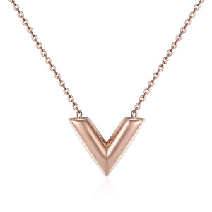 Classic Design Famous Brand V Letter Pendant Necklace For Woman Titanium Steel Woman Necklace Luxury Jewelry Female Top Quality