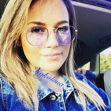 Load image into Gallery viewer, 2022 Ladies hexagon sunglasse  metal Women Brand Designer Fashion Rimless  Clear Ocean Lenses Sun Glasses  UV400
