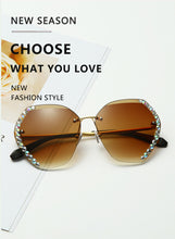 Load image into Gallery viewer, 2022  Vintage Round Sunglasses Women Men  Fashion Rimless Glasses Retro Pink Gradient Sun Glasses Women UV400 Shades Oculos