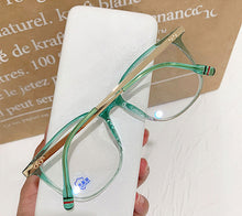 Carica l&#39;immagine nel visualizzatore di Gallery, 2022 Women Glasses Frame Luxury Eyewear For Women Anti Blue Light Glasses Optics Brand Designer Eyeglasses Frame Women