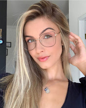 Carica l&#39;immagine nel visualizzatore di Gallery, oversized square glasses frame women fashion high quality clear lens New luxury brand Metal Frame Eyeglasses Frames For Women