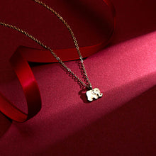 Carica l&#39;immagine nel visualizzatore di Gallery, Butterfly Elephant Pearl Of Love Gold-color Pendant Necklaces Clavicle Chains Necklace Fashion Necklace Women Jewelry