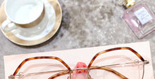 Load image into Gallery viewer, Leopard Retro Optical Glasses Frame Women Myopia Prescription Eyeglasses Frame Ladies Vintage Anti Blue Light UV Spectacles 2022
